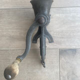 Meat grinder