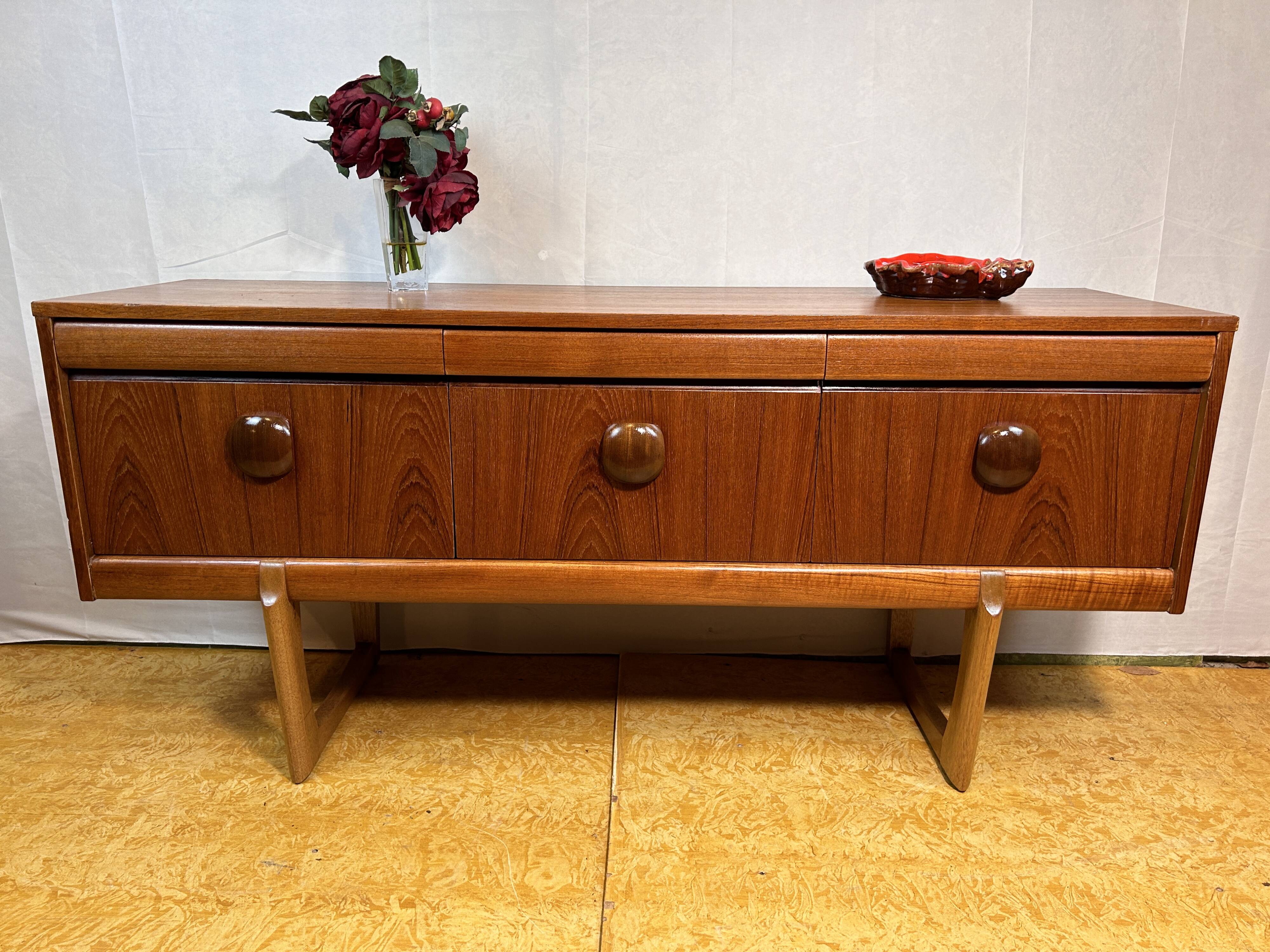 Mid Century retro vintage teak sideboard by Elliots of Newbury 1960
