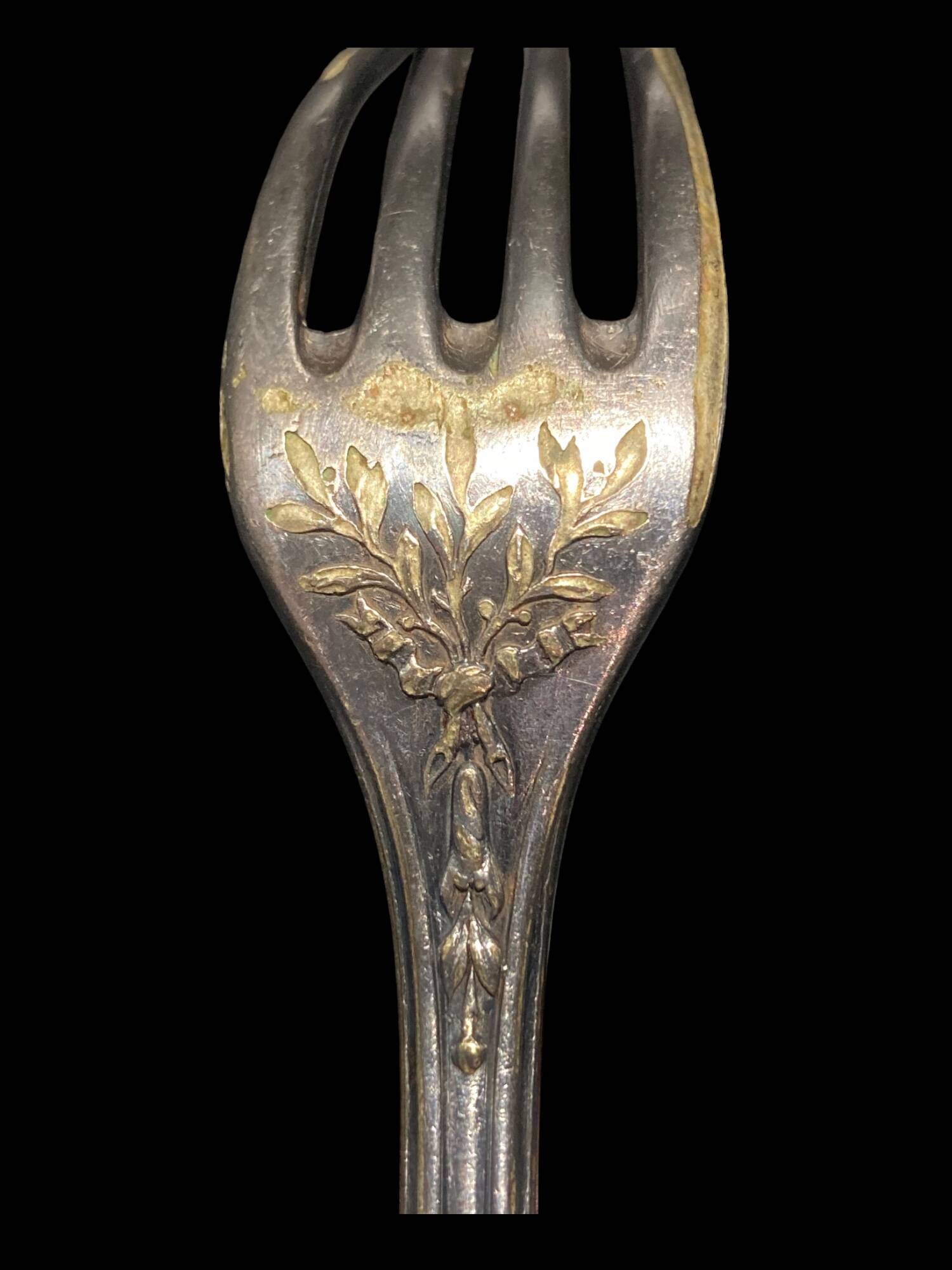 Fork and soup spoon in silver metal in their box from the brand "CERAVER OSTEAL"