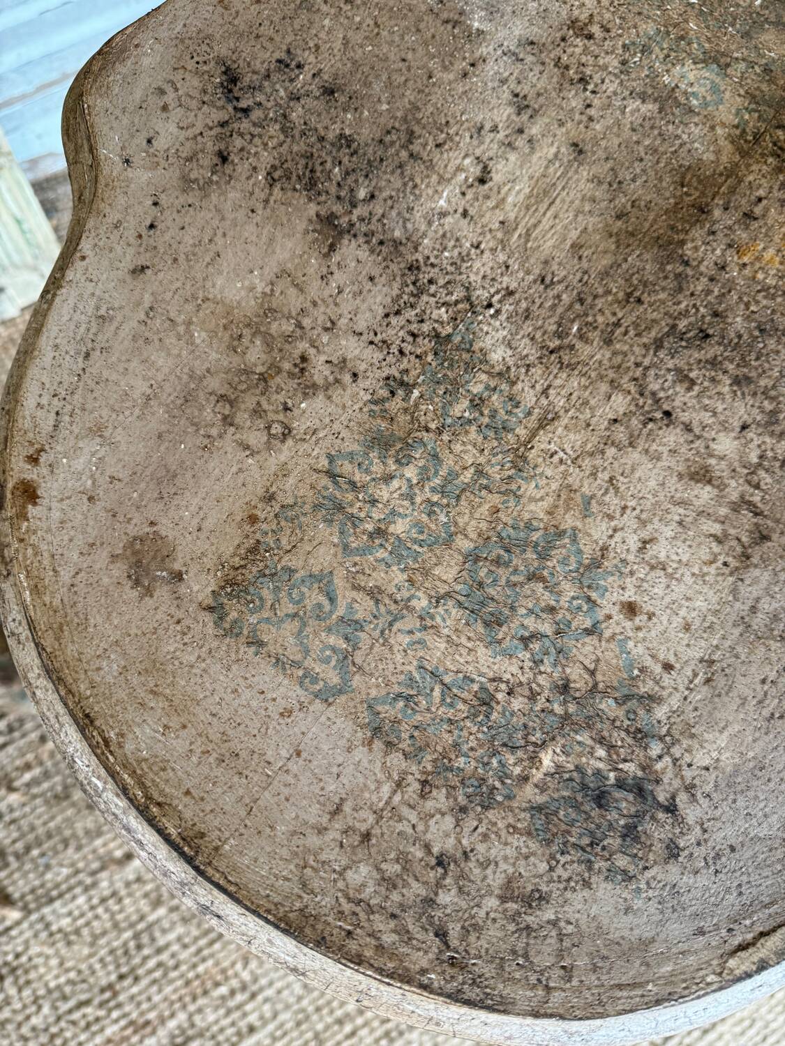 Travel pedestal table