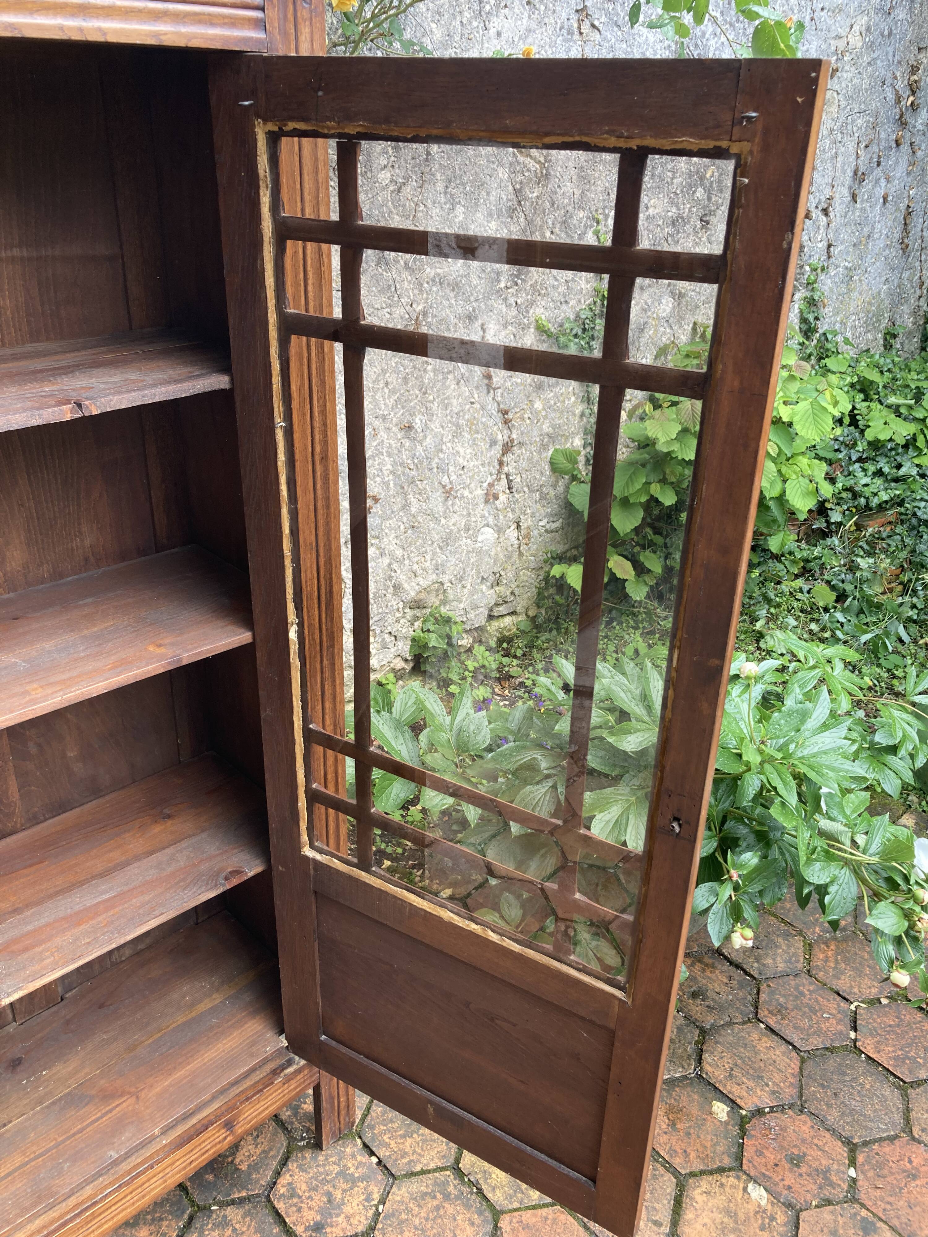 Armoire vitrée style art déco