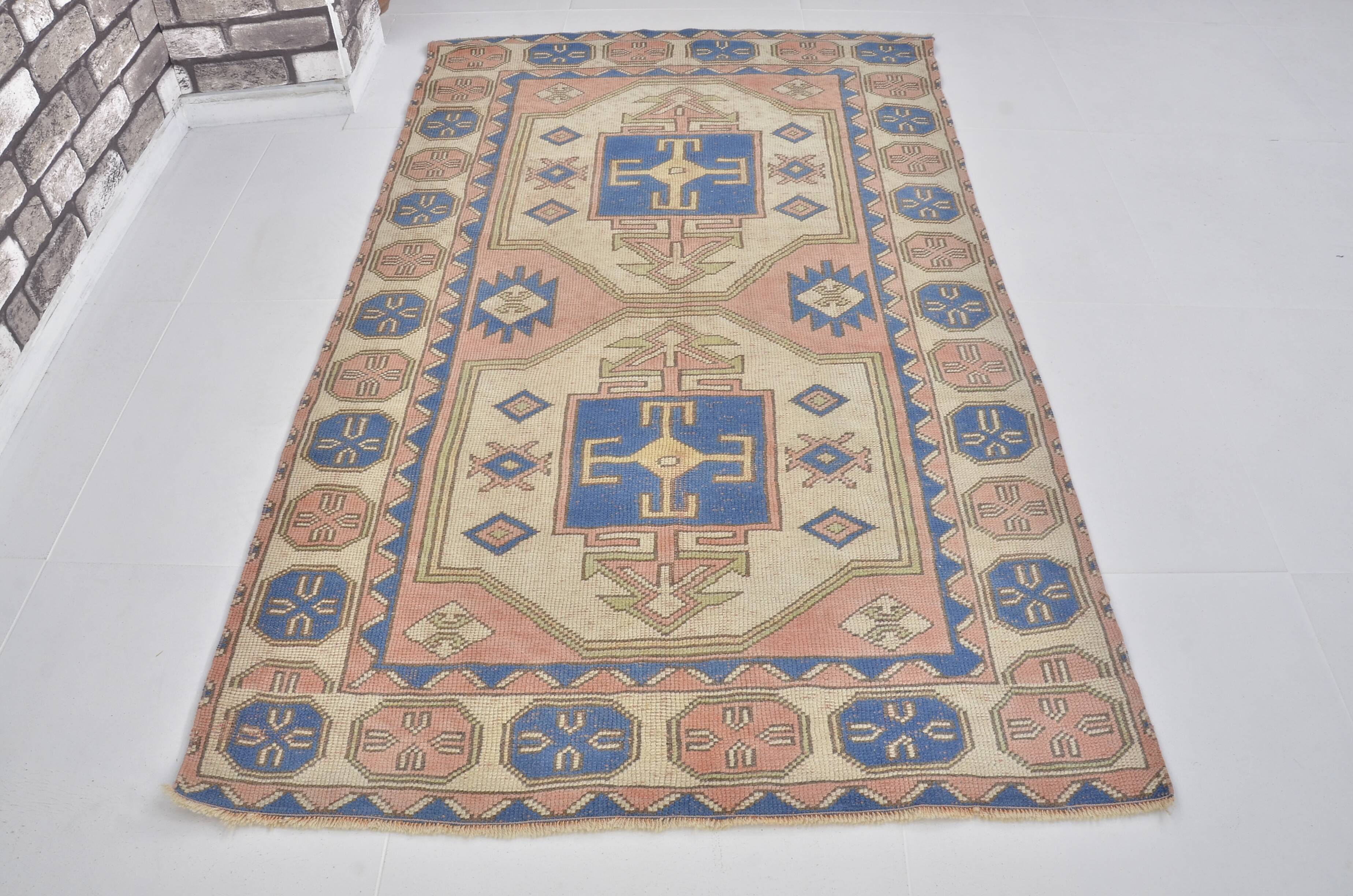 Tapis Oushak noué à la main
