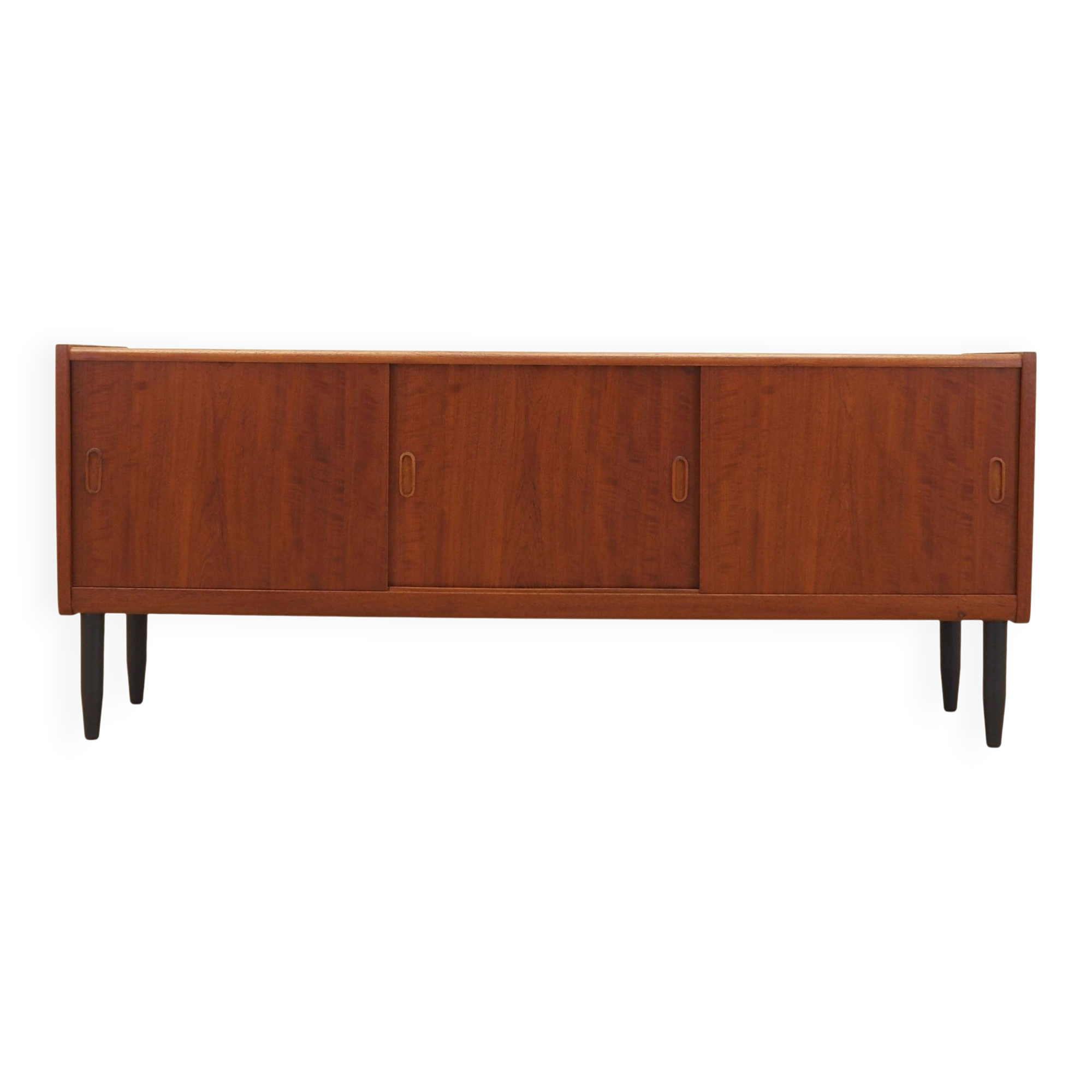 Danish teak sideboard 1970s with sliding doors