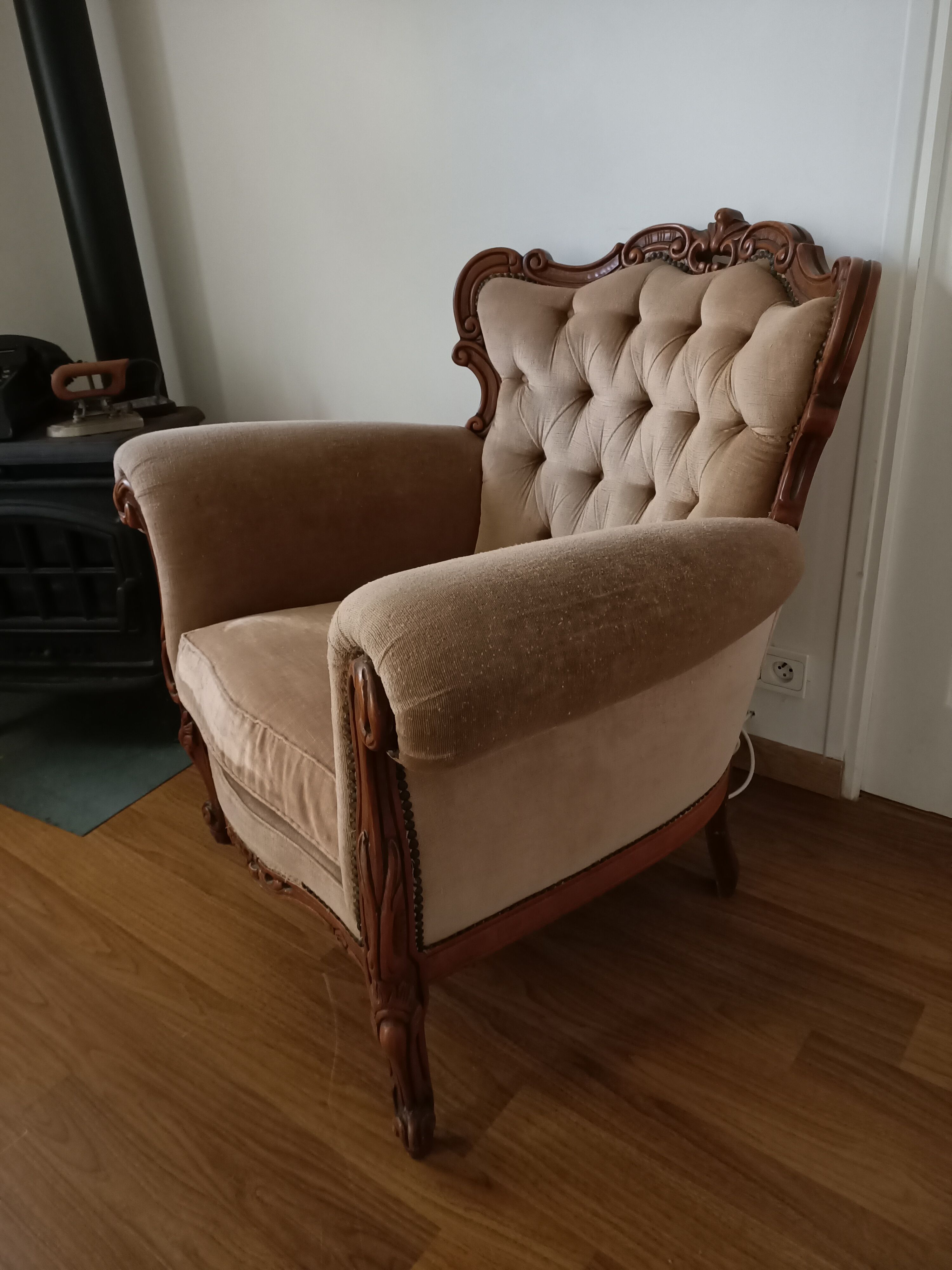 Chesterfield armchair