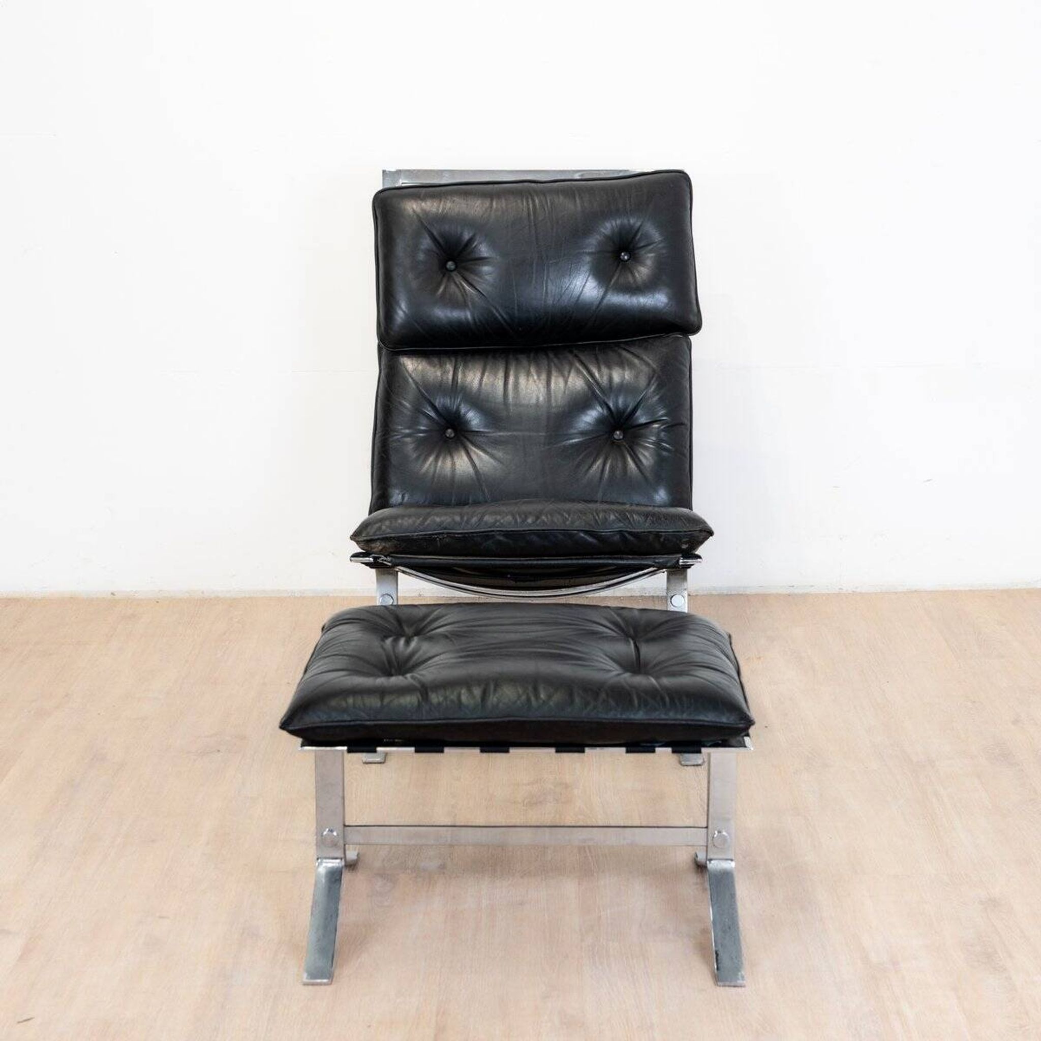 High armchair and ottoman Joker by Olivier Mourgue for Airborn, 1964