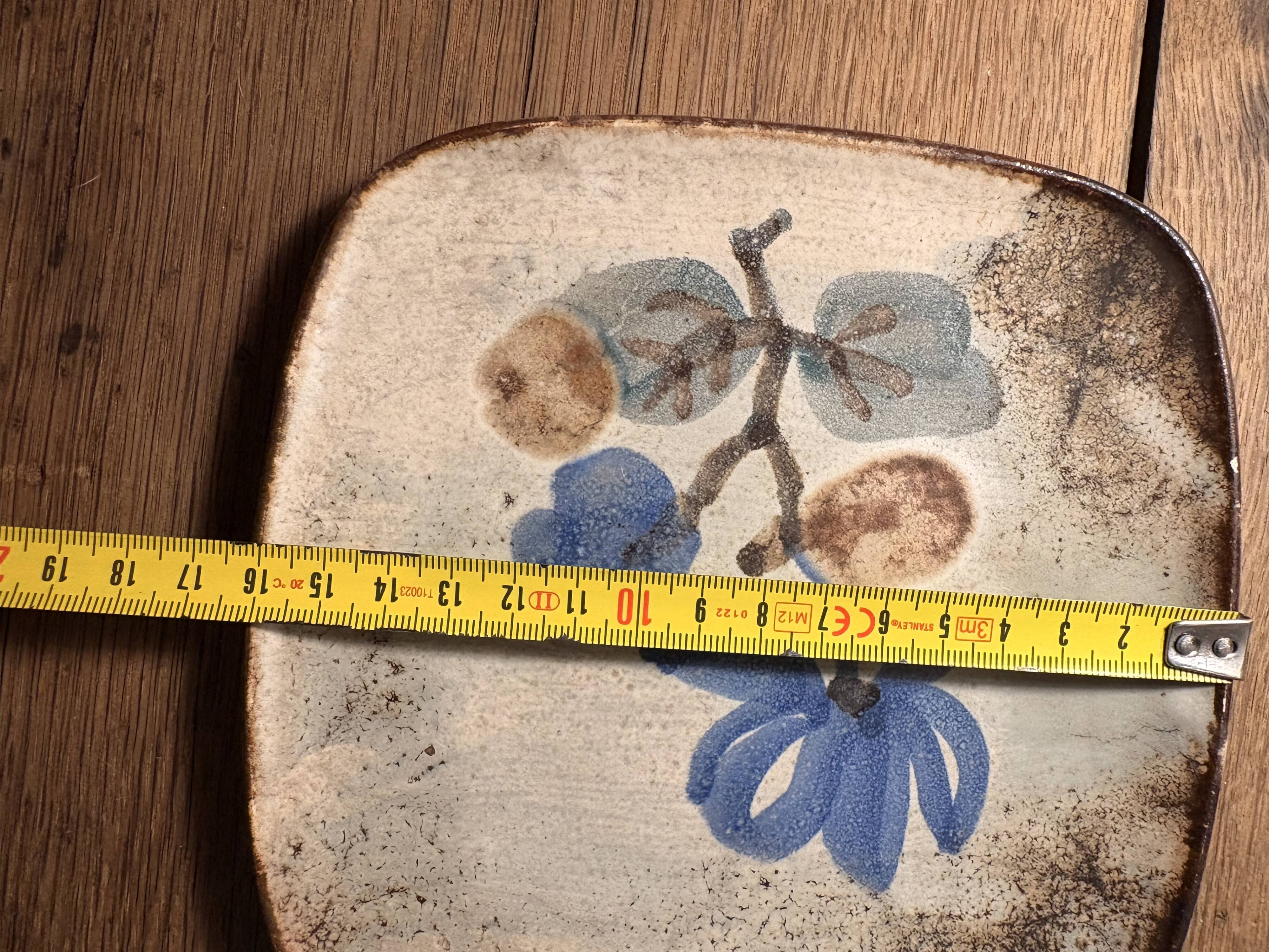 Square ceramic plate – signed Gustave Reynaud (Atelier Ratte)