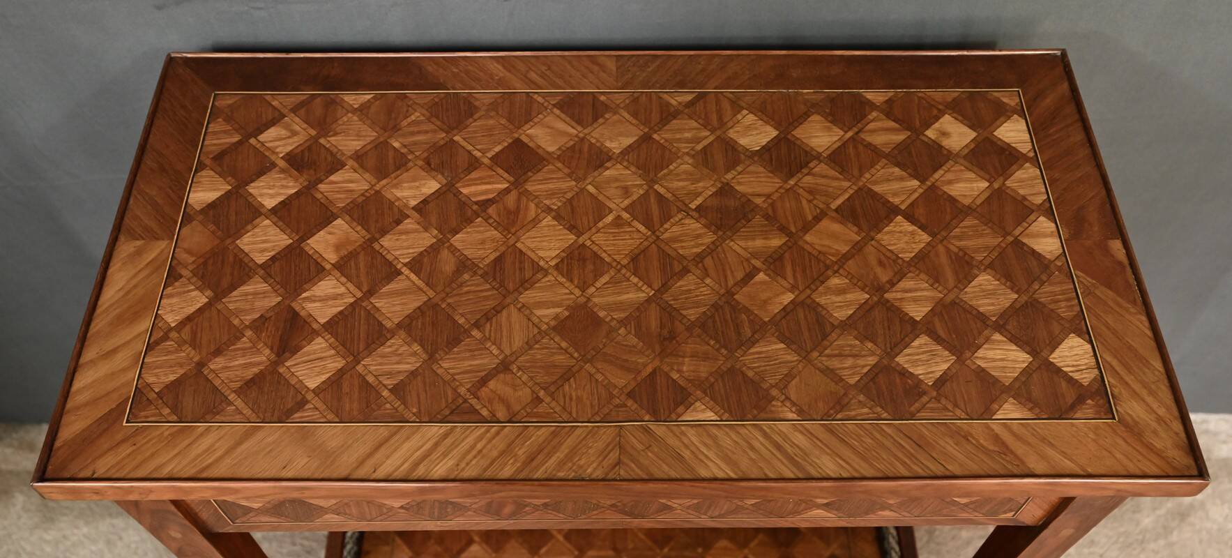 Mahogany marquetry coffee table, Louis XVI style – 1920