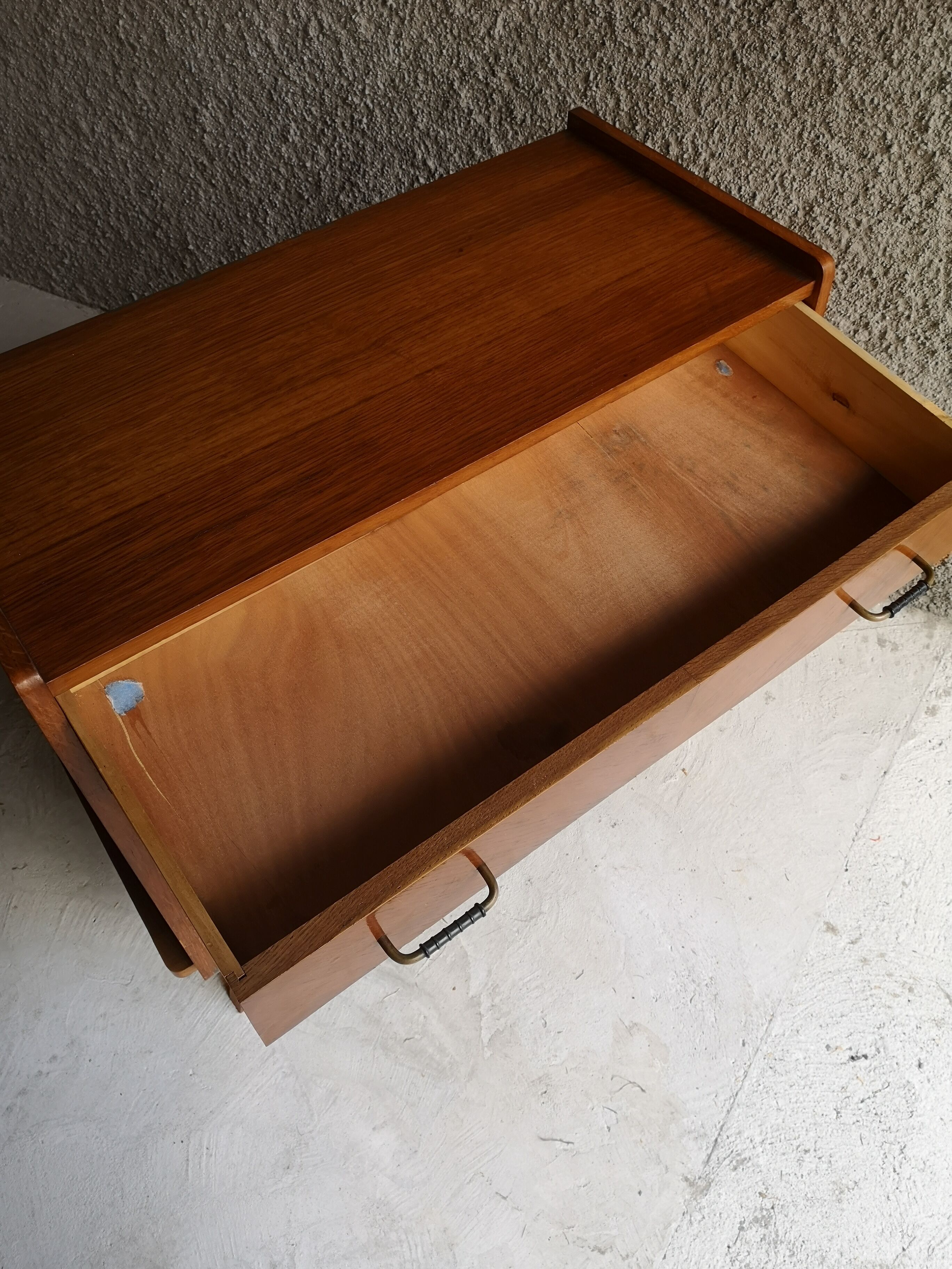 Commode scandinave