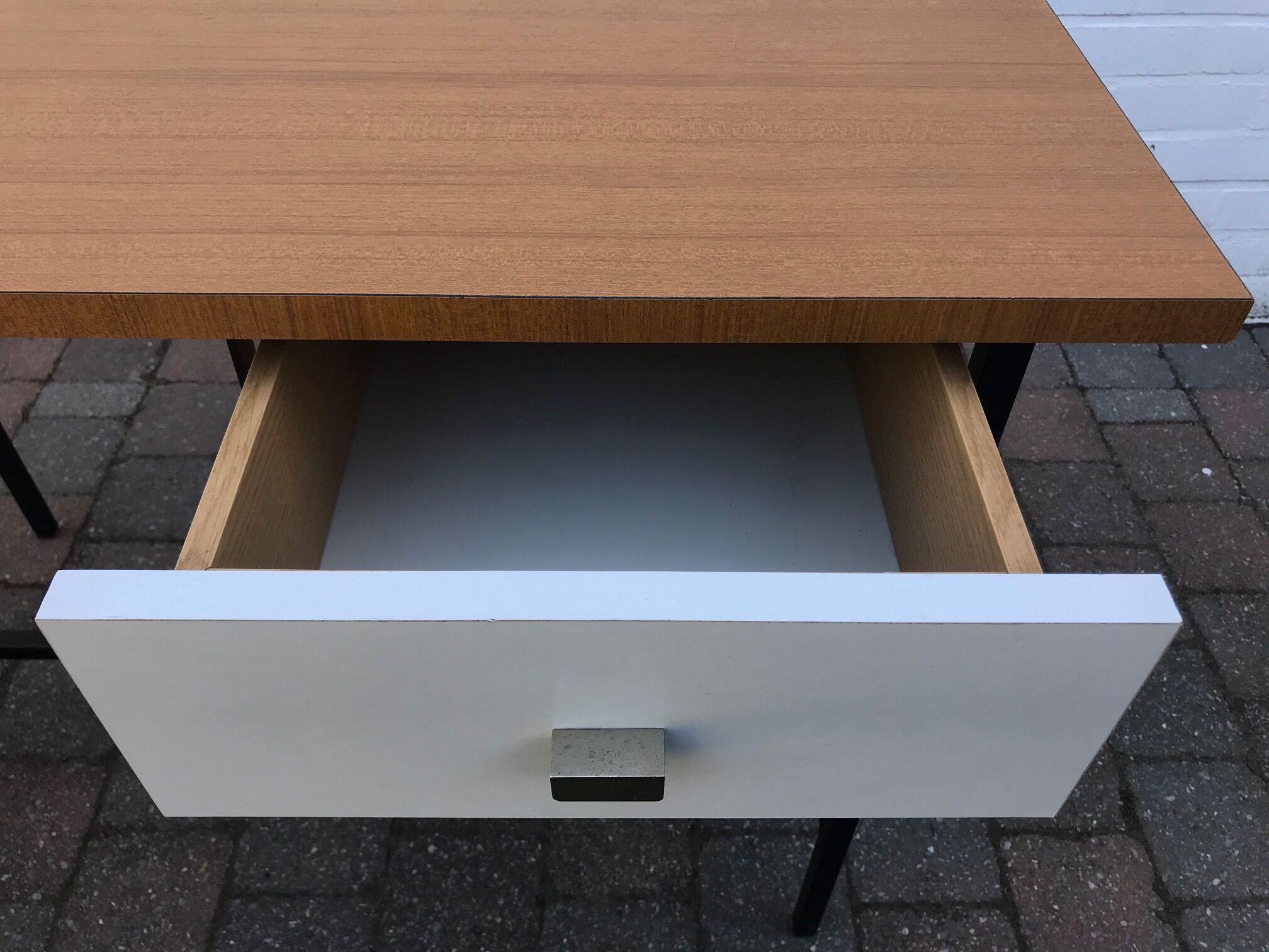 desk white drawers of Pierre guariche edition meurop 1960