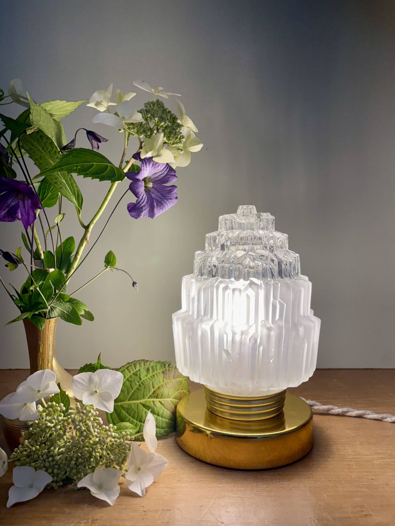 Vintage globe table lamp in half frosted, half transparent glass