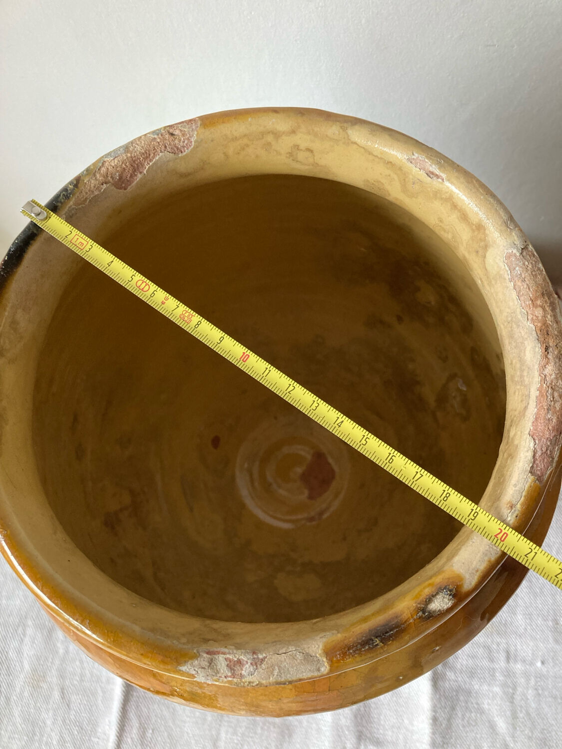 Very large confit pot from the 19th century.