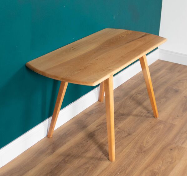 Bureau et chaise de table pour enfants Ercol Windsor sur mesure blonde