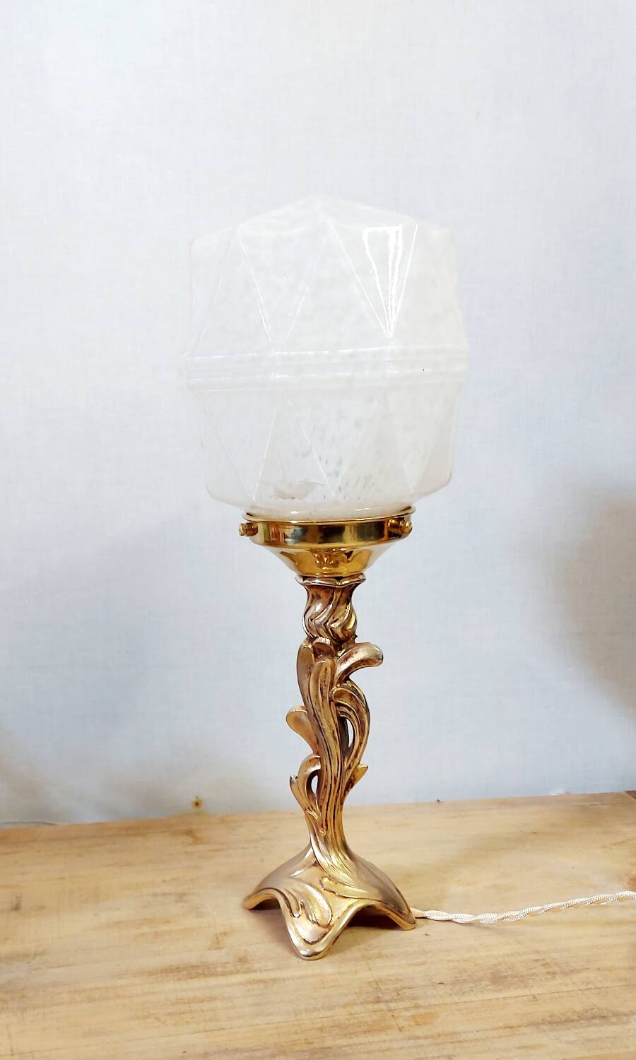 Art Deco glass lamp from Clichy