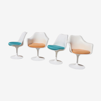 Lot 2 armchairs and 2 Tulip chairs by Eero Saarinen