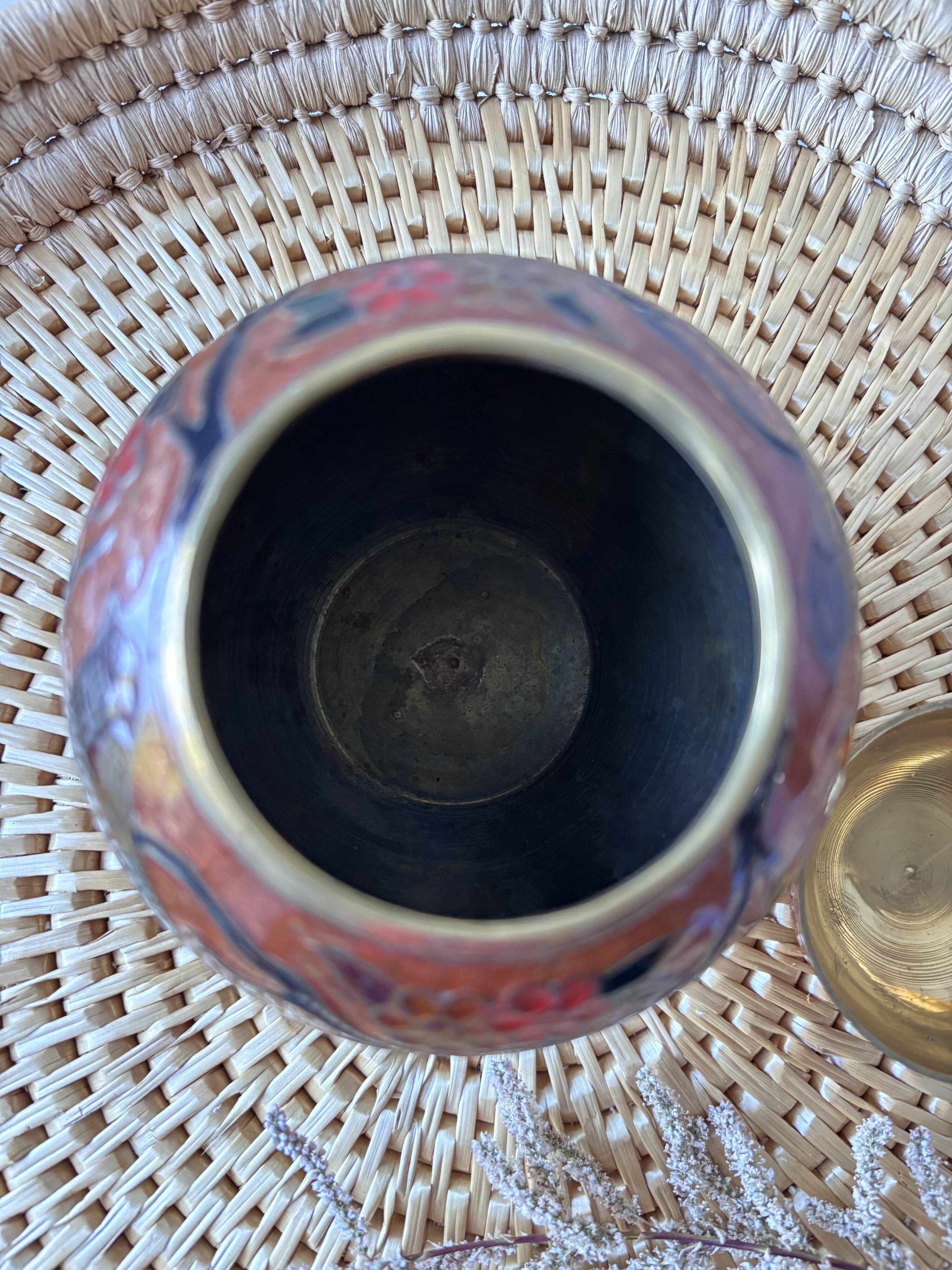 Boîte à couvercle en laiton émaillé cloisonné -oiseaux et fleurs, Mad