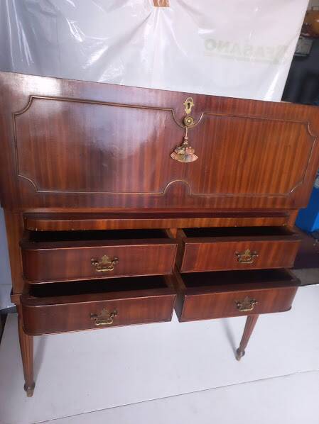 Louis XV mahogany shipowner's desk, 18th century