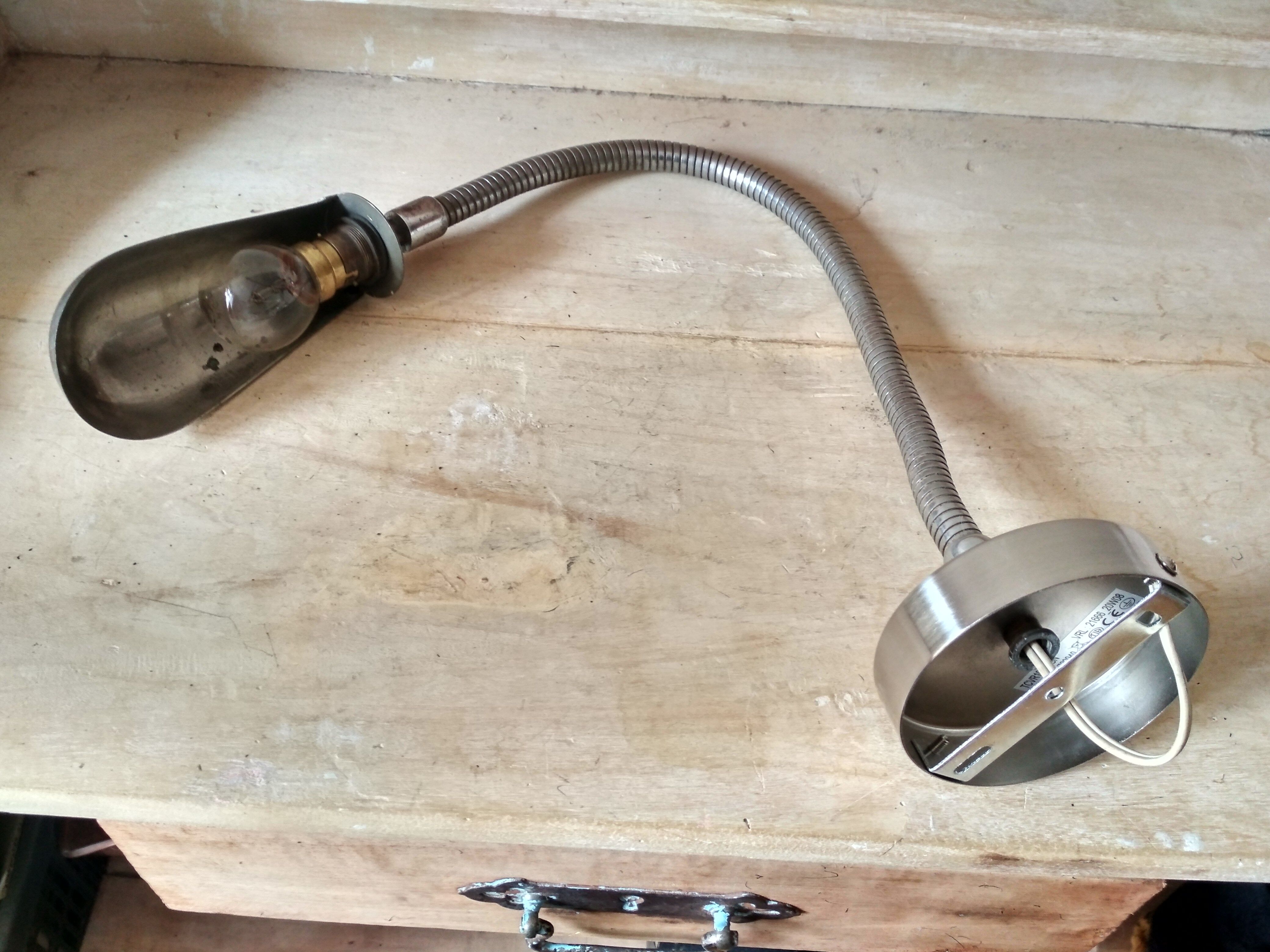 Industrial wall lamp office - flexible rod