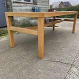 Rectangular dining room table