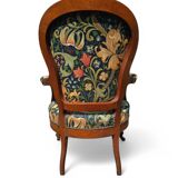 Set of Louis XV armchairs in molded walnut