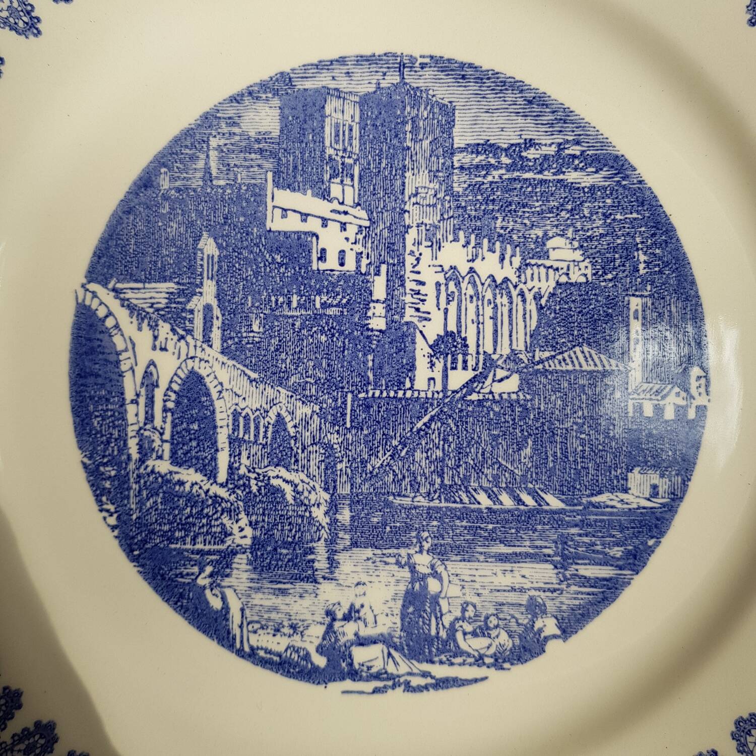 Ensemble de 2 assiettes à dîner en pierre de fer sous glaçure fabriquées en Italie