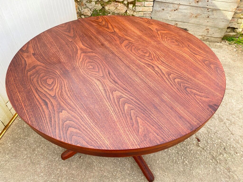 Scandinavian extendable round table in teak lg 115 to 205cm an60