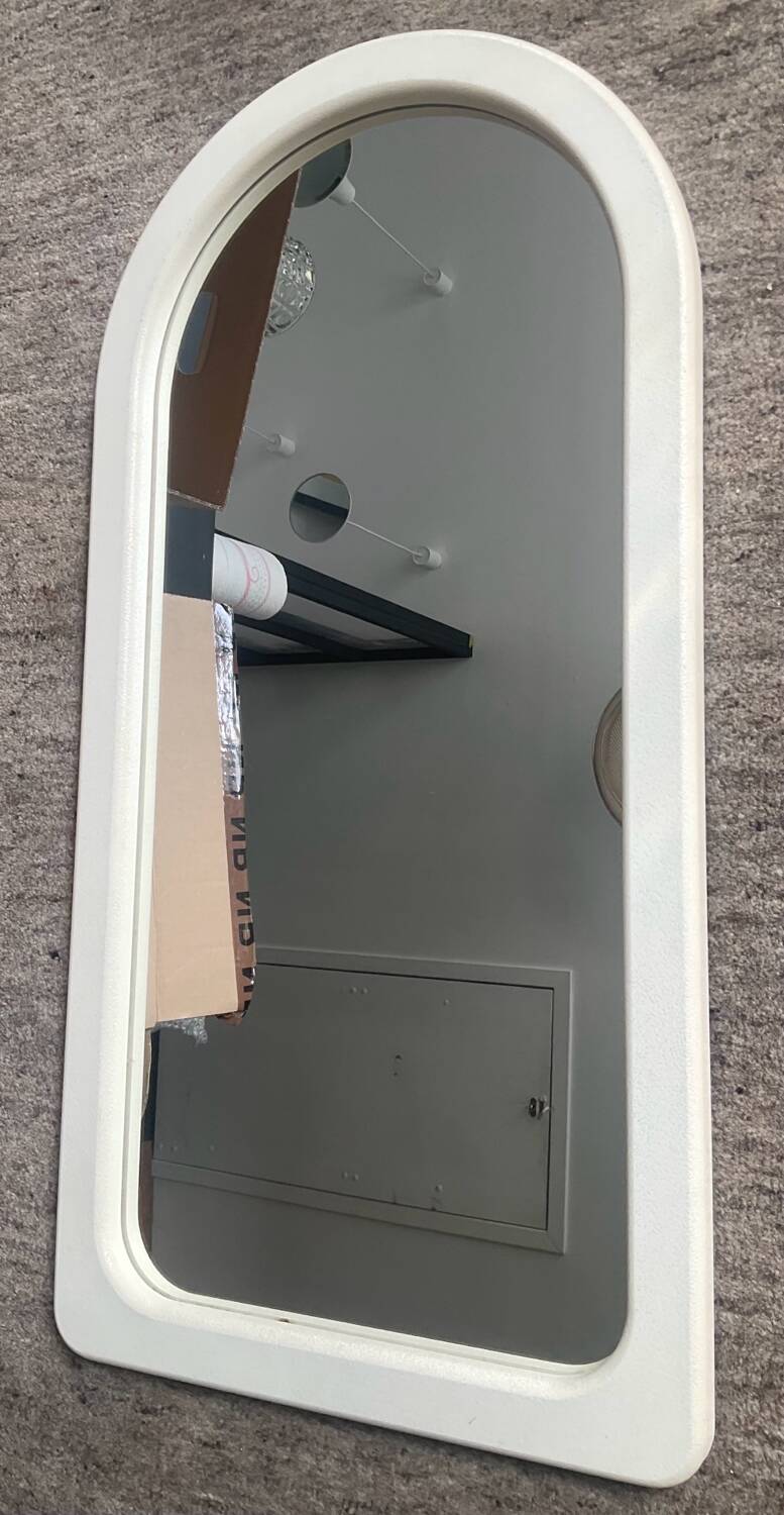Vintage wooden mirror in white from the 70s-80s.