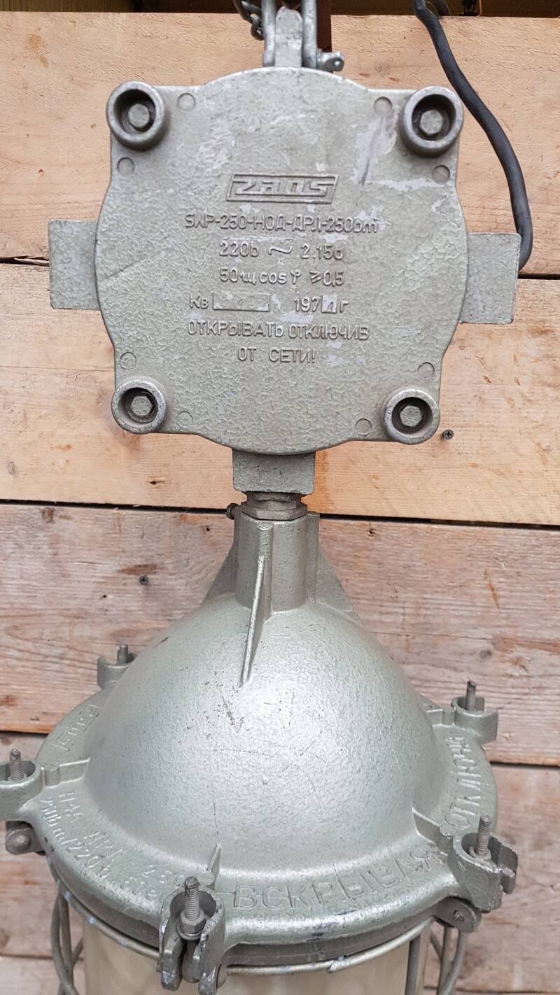 Industrial cage pendant lamp  hanging lamp