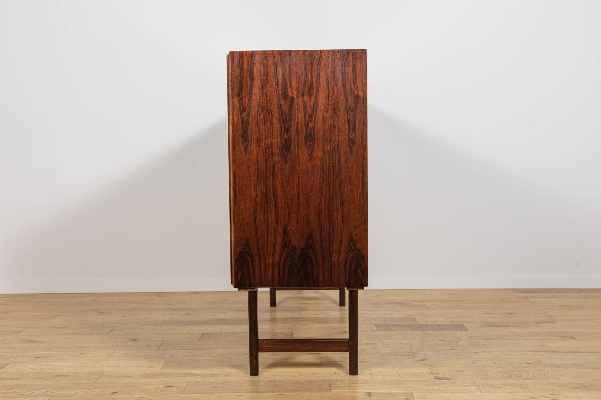 Commode en palissandre du milieu du siècle par E. W. Bach pour Sejling Skabe, Danemark, années 1960.