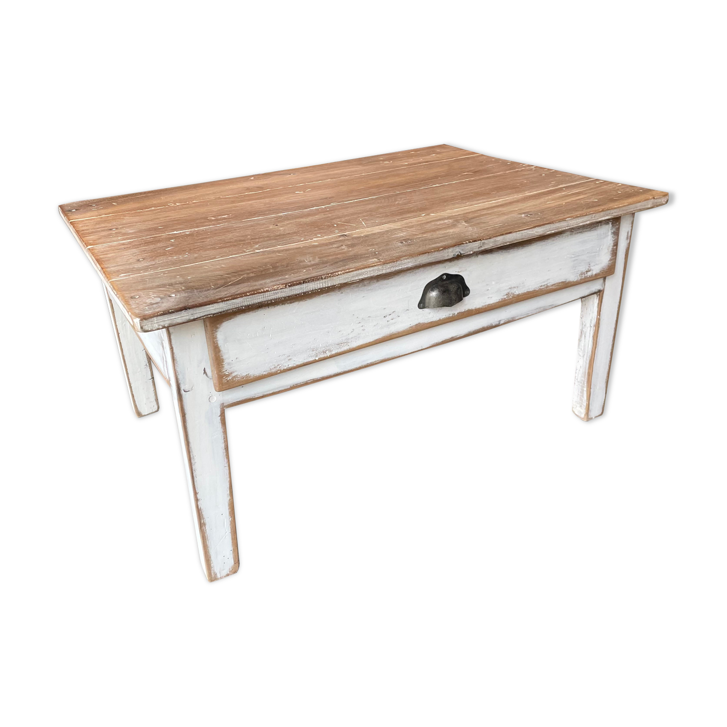 Coffee table with drawer