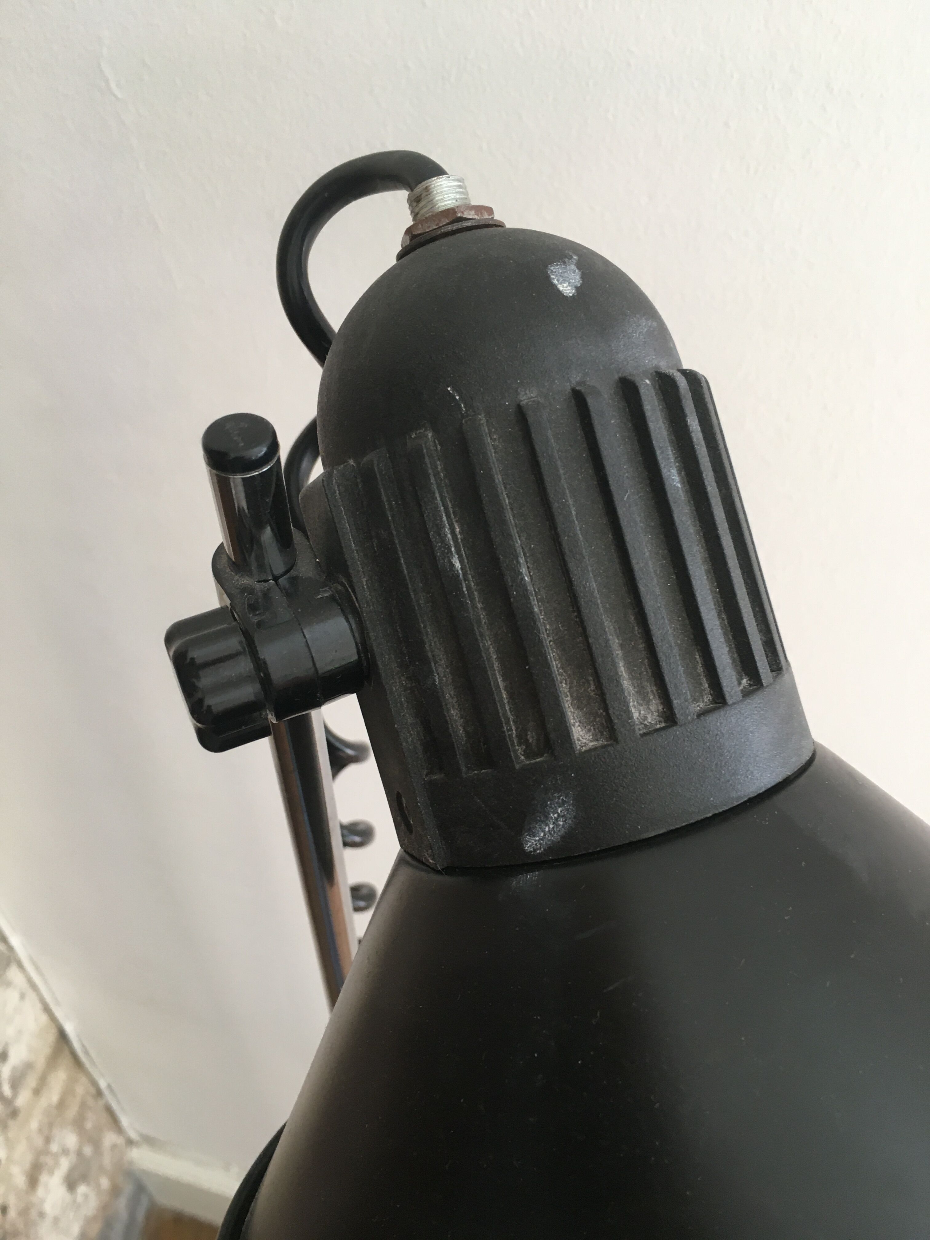 Black projector floor lamp