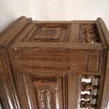 Old planter planter outside wooden box around 1900