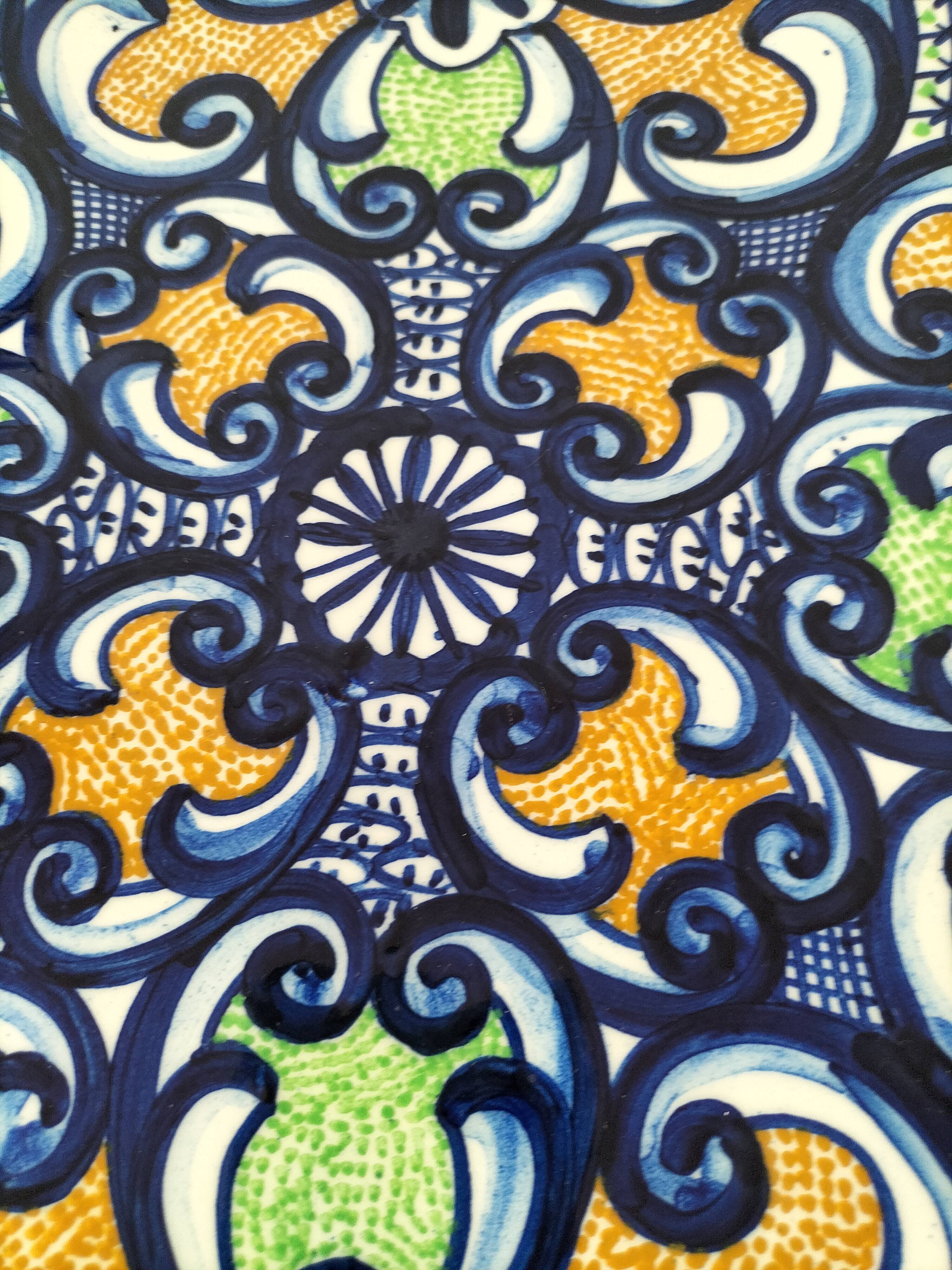Large Talavera-decorated dish – Spain