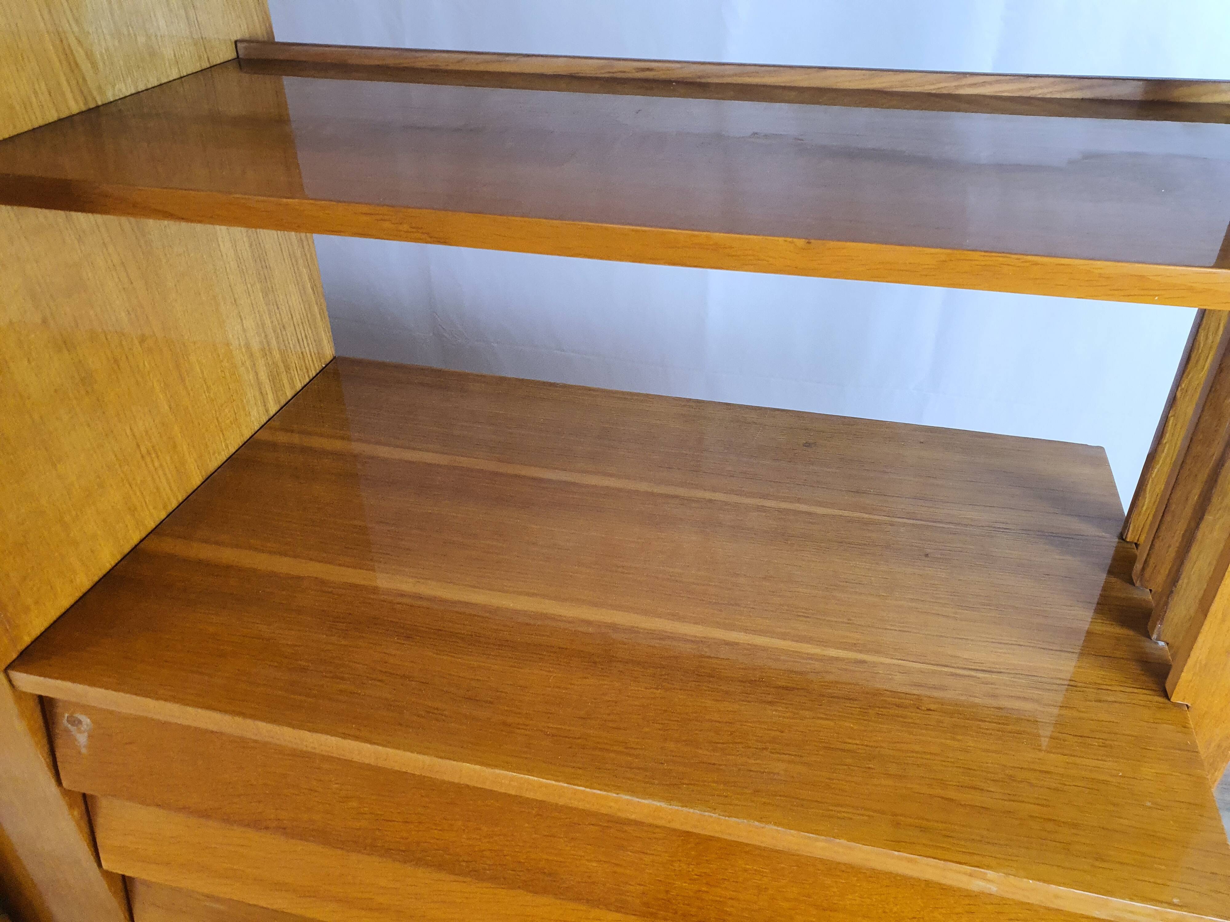 Buffet milanais en hêtre années 1950