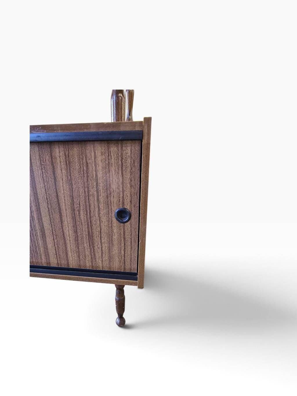 Étagère verticale vintage / présentoir à plusieurs niveaux / armoire