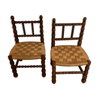 Paire de chaises basses en bois tourné