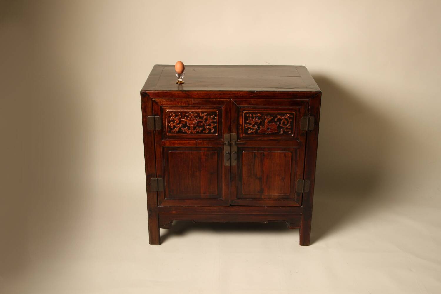 Two-piece buffet from Shanxi province