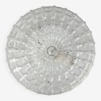 Round ceiling lamp in chiseled glass