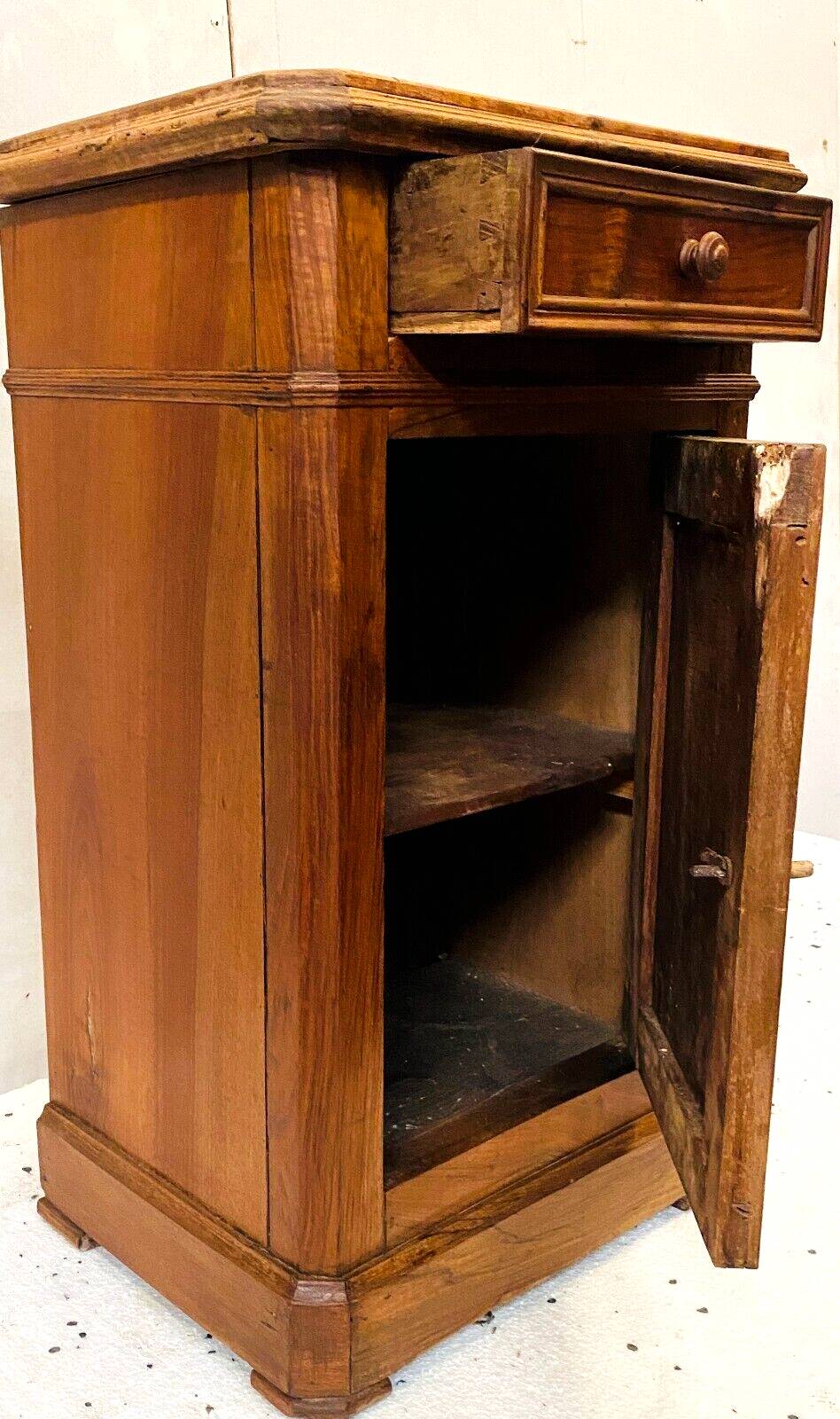 Louis Philippe bedside table in 19th century walnut