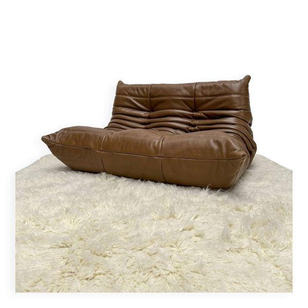 Canapé 2 places en cuir Togo vintage original par Michel Ducaroy pour Ligne Roset