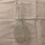 Small cut crystal carafe bearing 2 butterflies