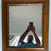 Miroir ancien en bois mouluré  54 x47 cm