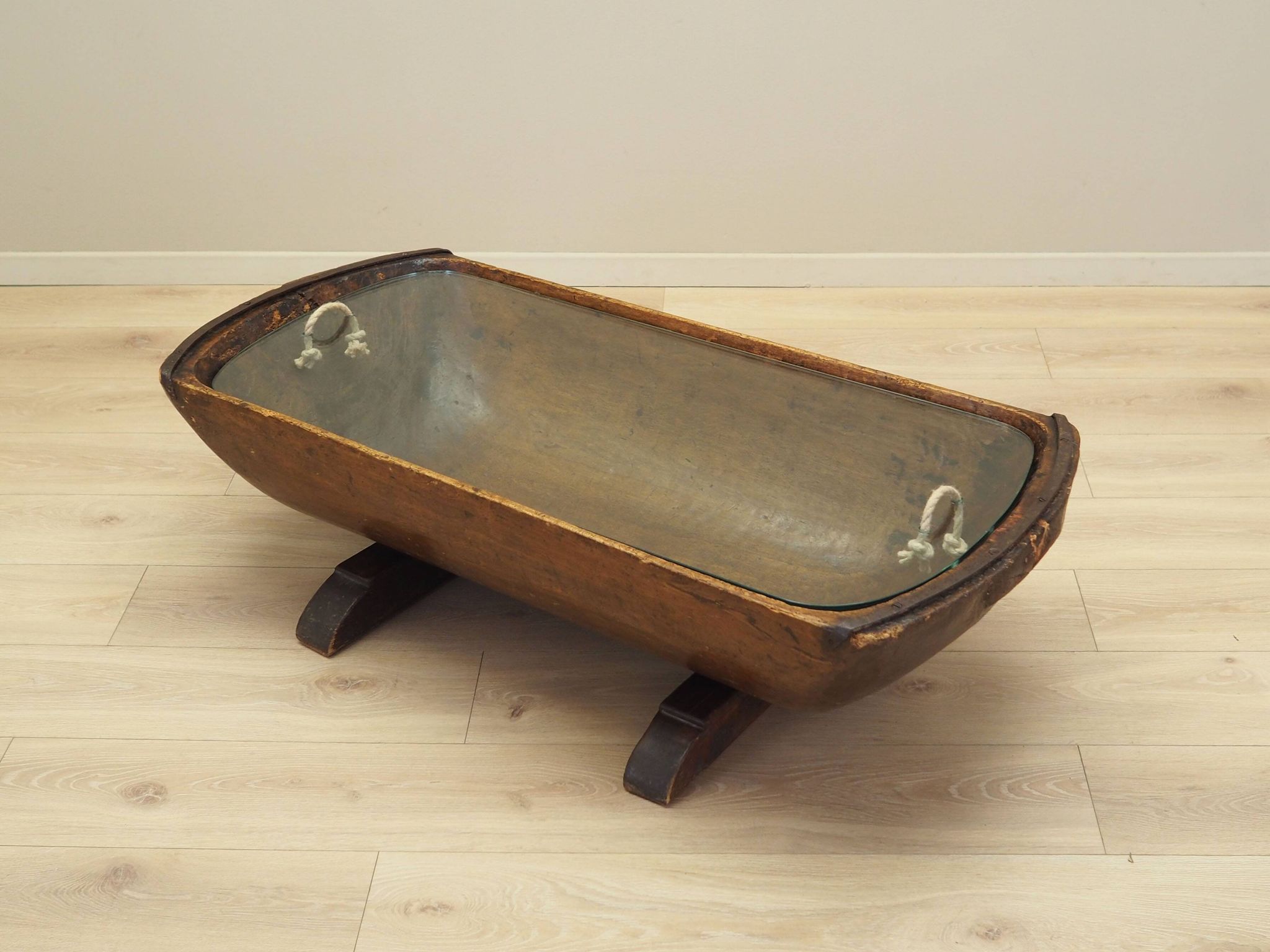 Pine coffee table, Italian design, 1960s, production: Italy