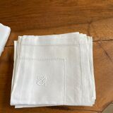 Tablecloth and 12 towels of old linen