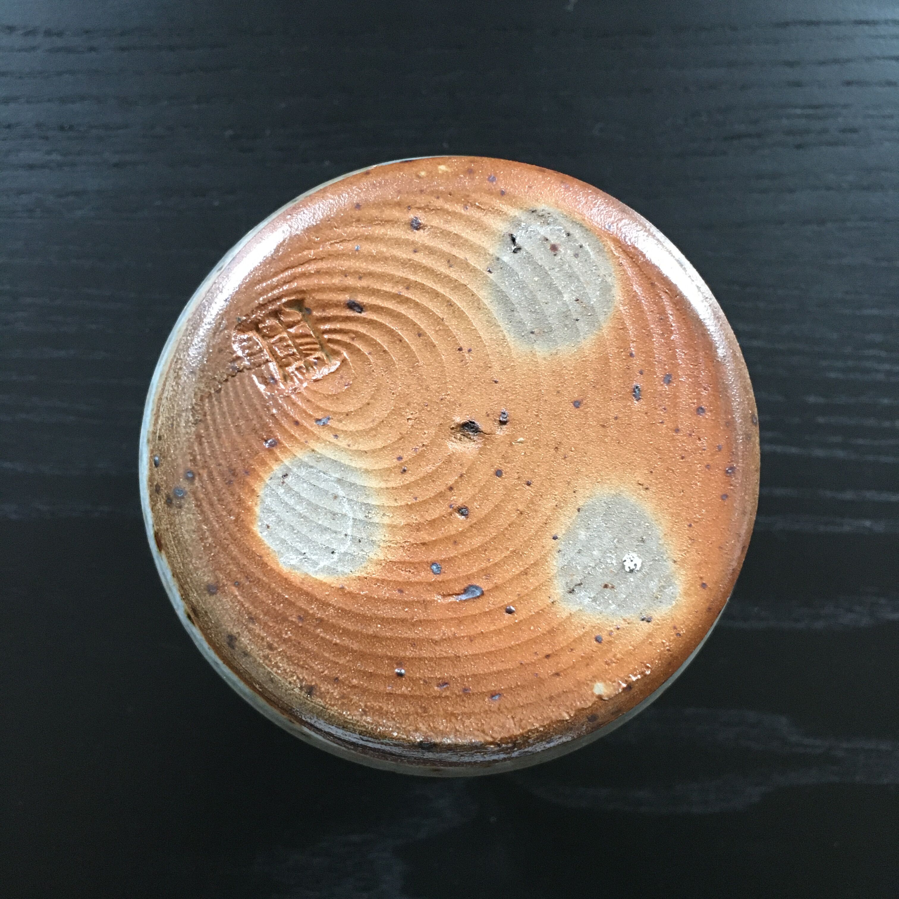 Vase grès beige moucheté