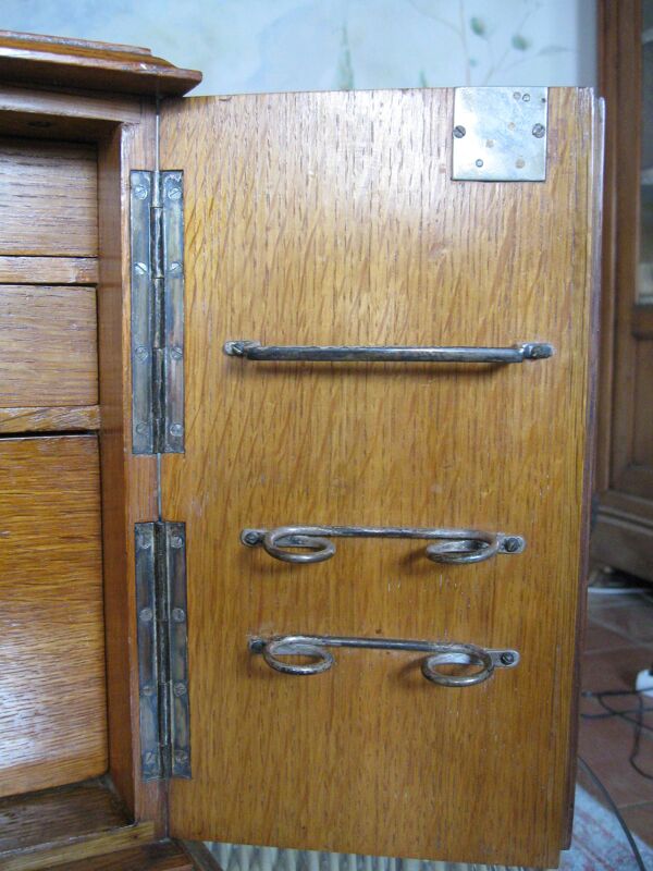 Cabinet de Fumeur Édouardien en Chêne et Marqueterie