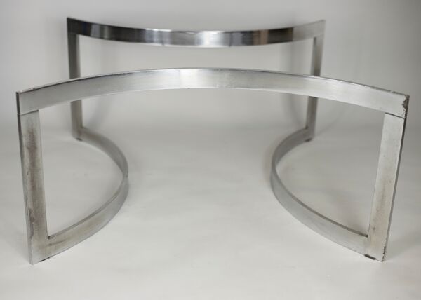 Table basse éditée par Dassas, piètement en acier chromé et dalle de verre épais, France, 1963