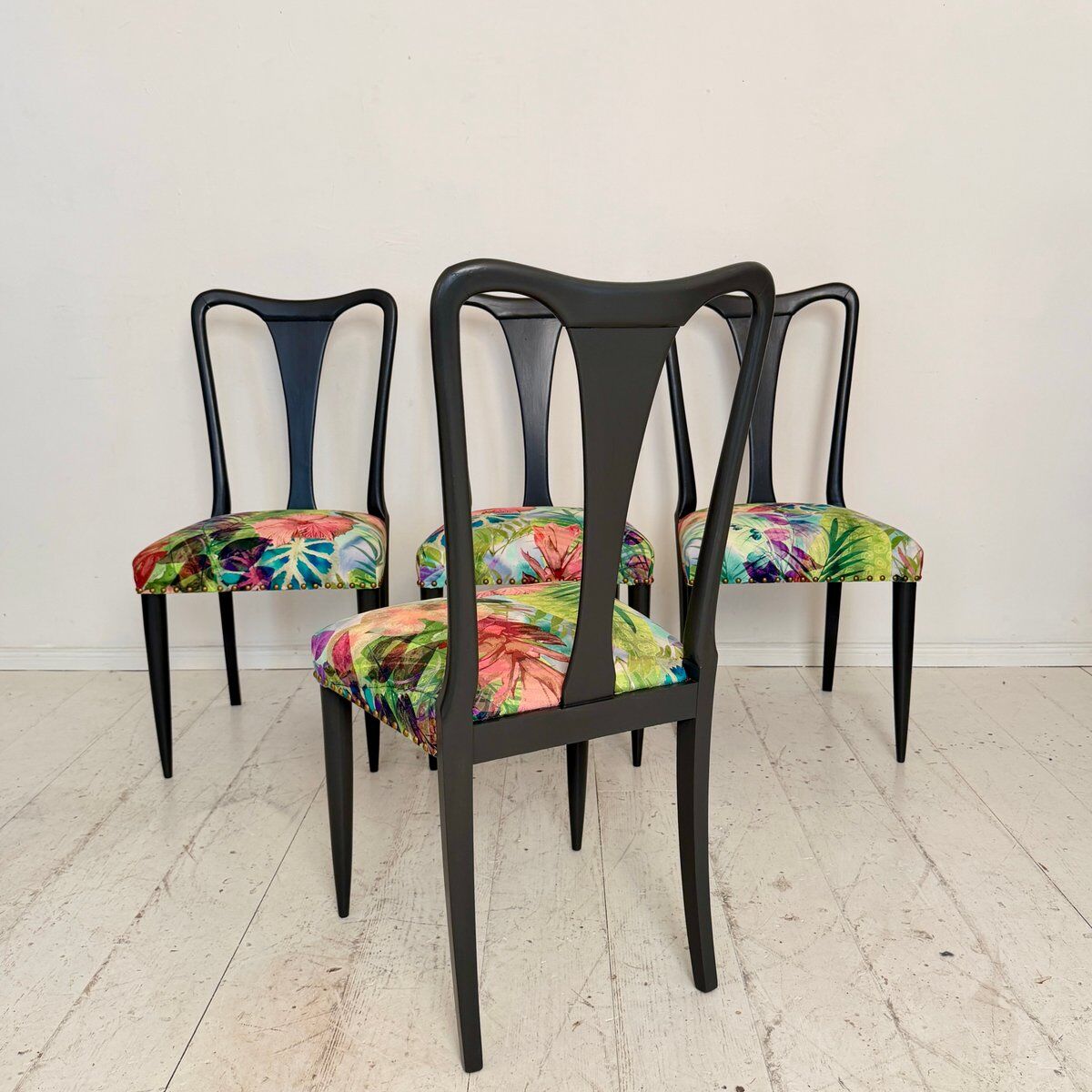 Italian vintage dining chairs by Osvaldo Borsani, 1940s, set of 6