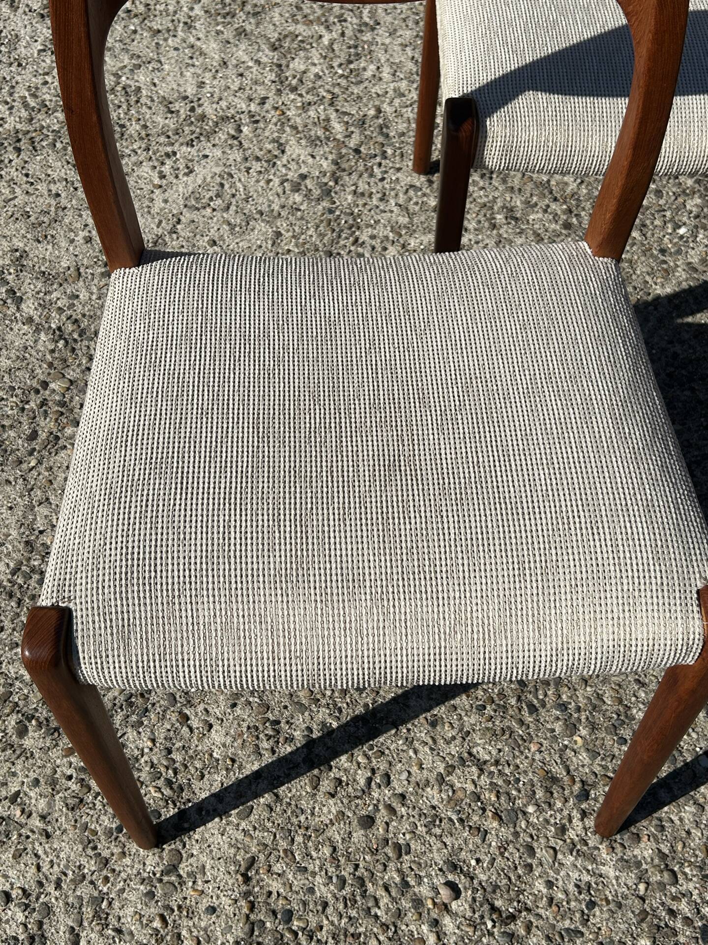 Lot of 6 teak chairs by Niels Otto Møller model 71.