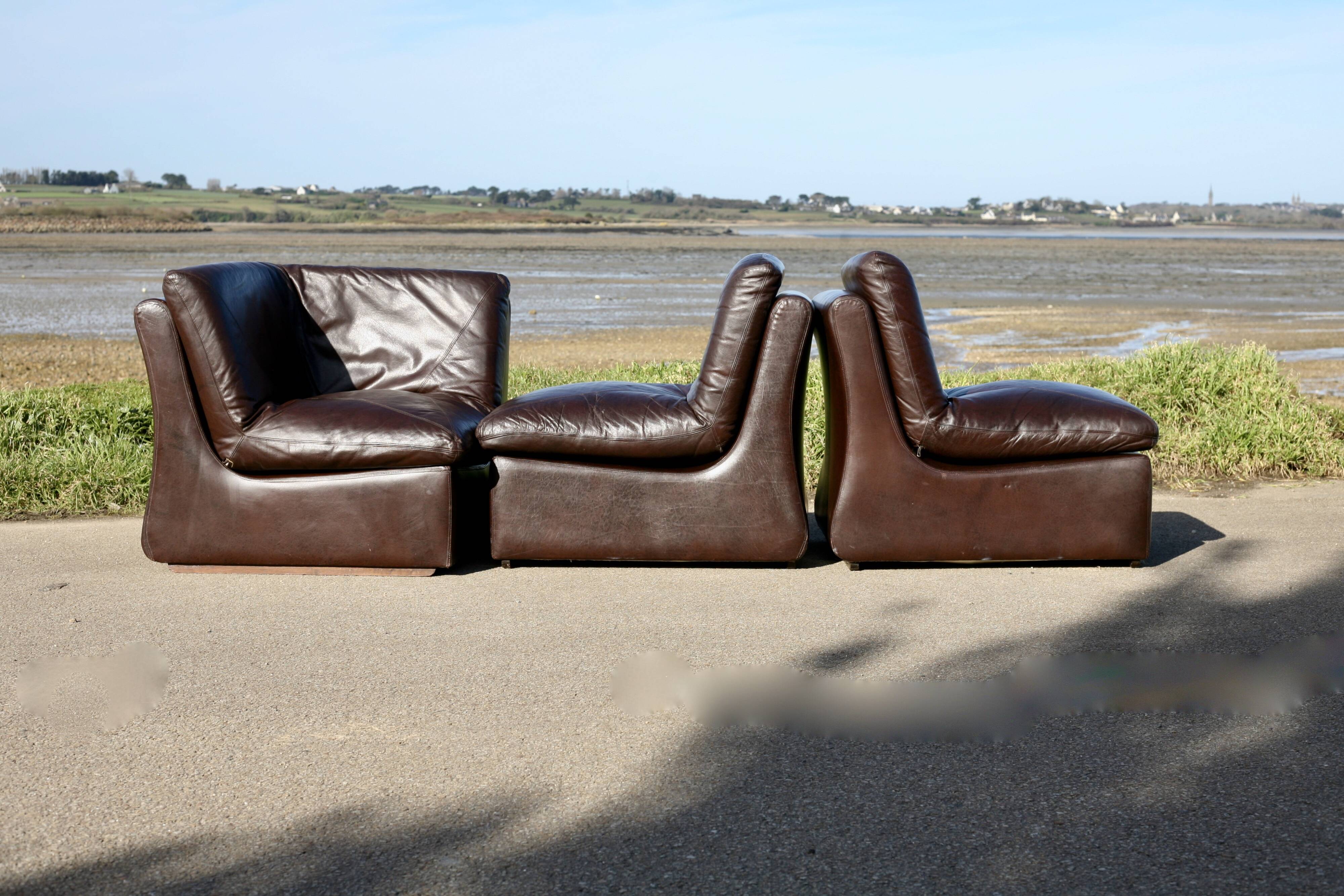 Modular sofa made up of 3 leather armchairs. Circa 1970