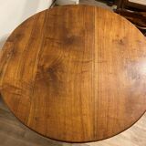 ROUND TABLE IN SOLID WALNUT NINETEENTH